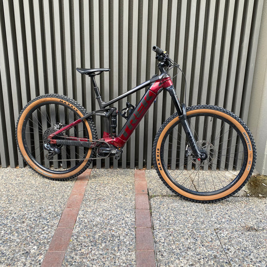 TREK RAİL 7 E-BİKE M BEDEN