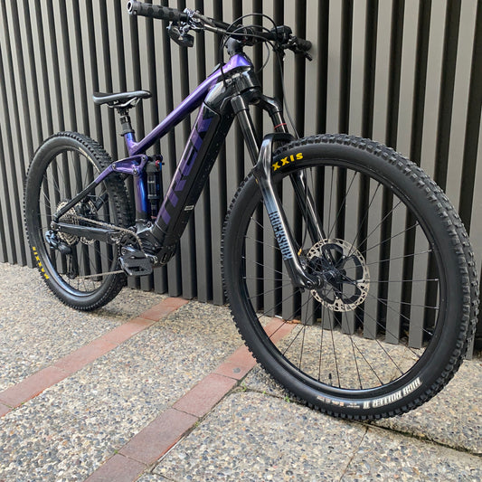 TREK RAİL  E-BİKE M BEDEN